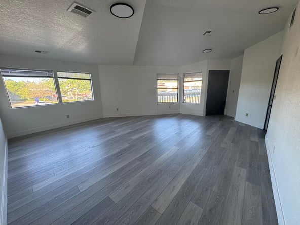 Very High Profile Fair Oaks Village location