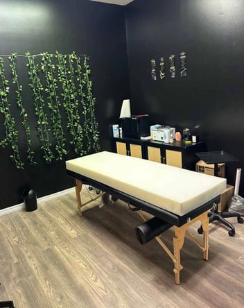 Private Salon Suites in Casselberry, FL: All Utilities Included & 24/7 Access