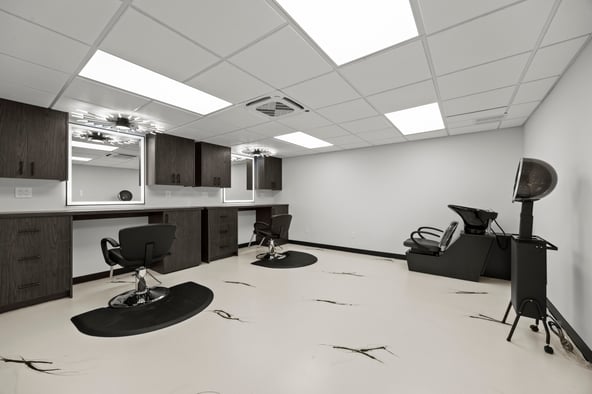 NEW LUXURY SALON SUITES & AFFORDABLE