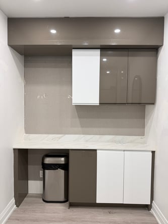 PRIVATE MAIN-FLOOR OFFICE STUDIO FOR LEASE – YORKVILLE