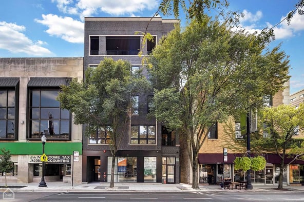 **NEW SALON SUITES COMING TO LAKEVIEW**