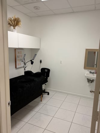 Esthetician room for rent, spa room, tattoo room