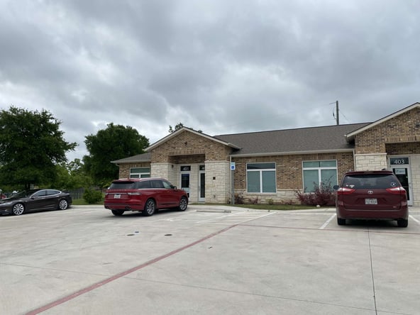 Sought After Forest Creek Salon Suite