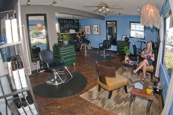Private Suite/room available in a established cozy beach salon