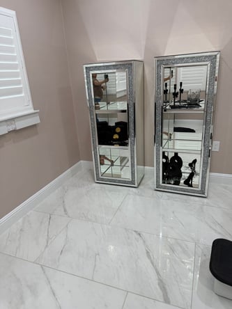 Salon Chair for Rent at Golden Cuts Color – San Rafael, CA