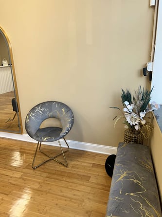 Upscale Salon Suites