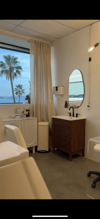 Boutique Wellness Room for Rent in Beverly Hills – $2,200/mo