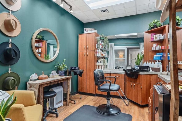 Sola Salon Studios in Folsom, CA – Salon Suite for Rent