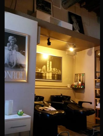 Station for rent small Hairstudio (North Hollywood)