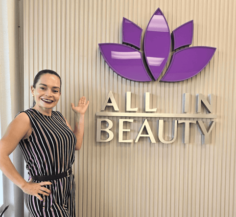 Turnkey Esthetician/Lash Room in Modern Sarasota Salon – Grow Your Business!