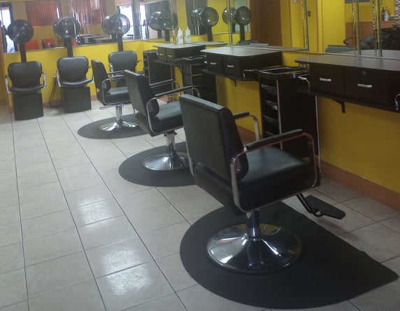 BEAUTY SALON or CHAIRS FOR RENT