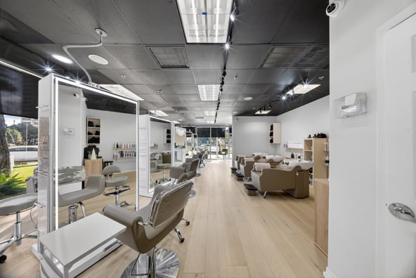 Booth Rental Opportunity in prime location in Houston, TX! 💇‍♀️✨