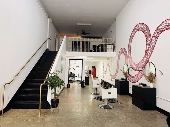 Beauty Room & Booth Rental