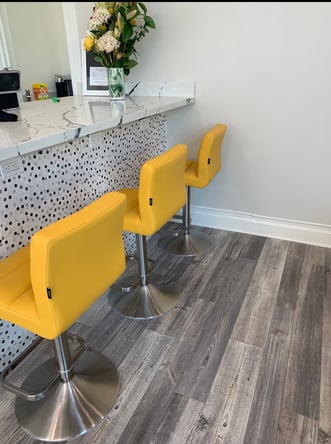 • Independent Stylist Wanted – Chair Rental in Friendly Salon