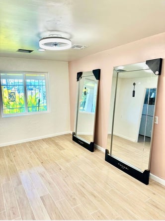Boutique Salon – Chairs & Private Rooms Available!