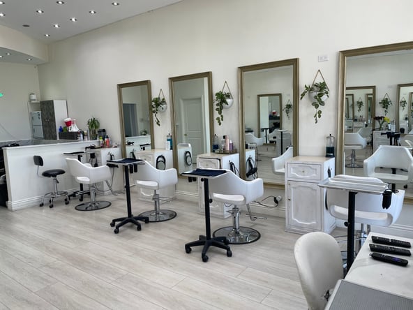 Salon Chair /Booth rental