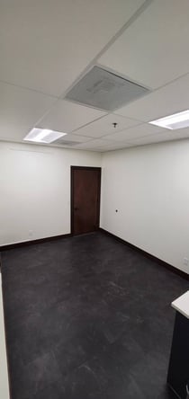 Room & Stations Available for Rent