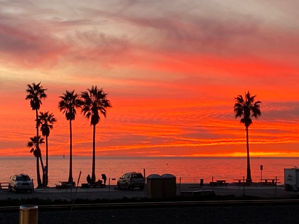 Ocean Blown Salon Capistrano Beach, California Ocean view stations available to rent