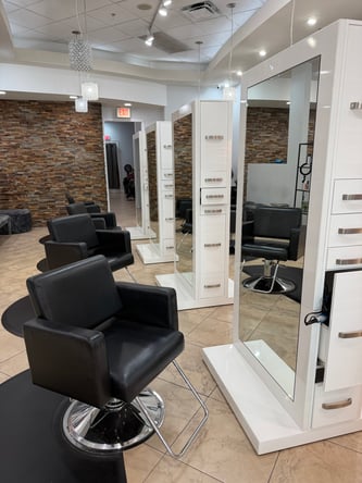 CHAIR RENTAL – $250/WEEK | PEMBROKE PINES, FL