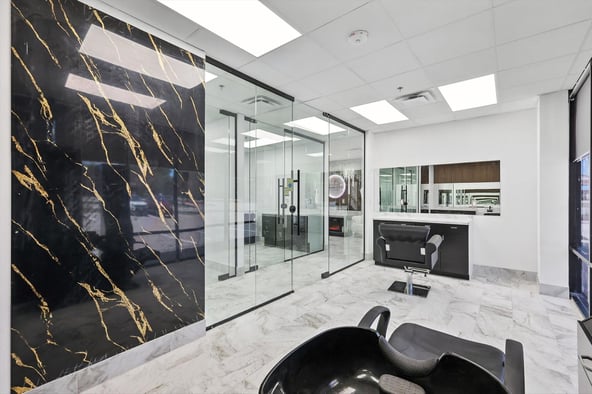 Paradise Suites & Salon
