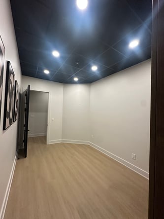 Luxury suites for rent/ Co working space