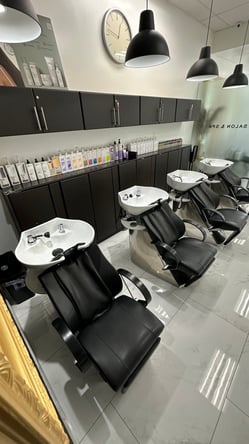 Salon Chair for Rent at Golden Cuts Color – San Rafael, CA