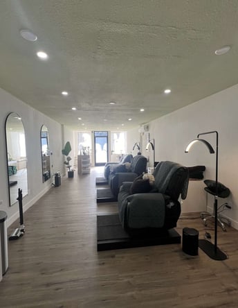 salon booth for rent