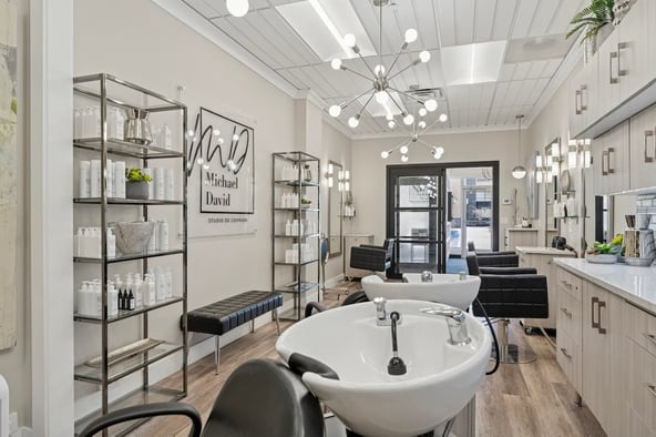 Sola Salon Studios in Plymouth Meeting, PA – Salon Suite for Rent