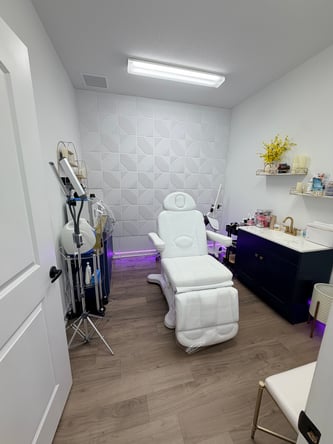 Wellness Suite for Beauty Pros in Lutz w/ Cross-Referral Potential