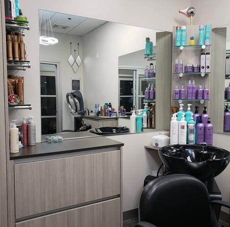 Sola Salon Studios in Chesapeake, VA – Salon Suite for Rent