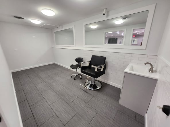 ✨ Serene Salon Suites ✨ 📍 784 Central Ave, Highland Park, IL