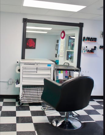 Flexible Booth Rental in Kent, OH | PT/FT & Commission Options