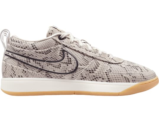 Nike Book 1 LEA shoe Brown F100 - €137.90