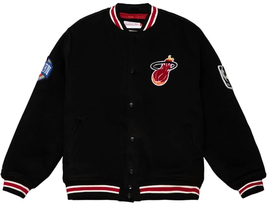 Product gallery, 1 of 2, Mitchell and Ness NBA MH H Varsity Chaqueta Negro