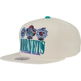 Mitchell and Ness NBA Charlotte Hornets Retro Snapback Gorra Blanco