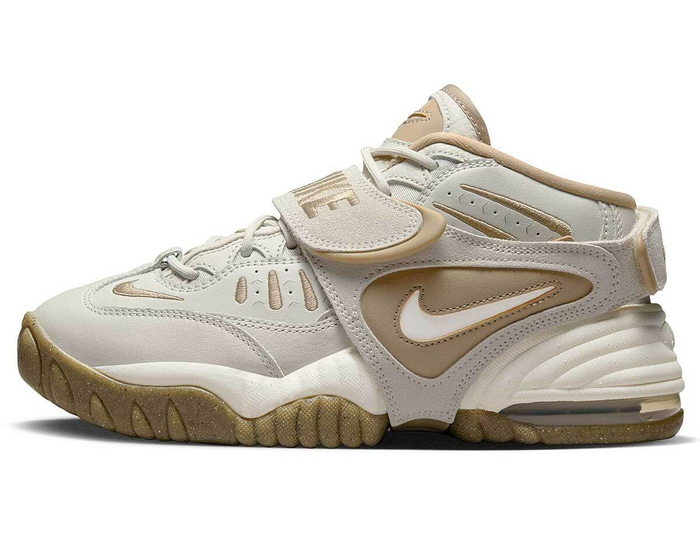 Nike Air Adjust Force Damen Grün F200 - DZ1844