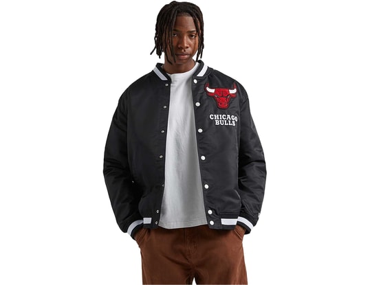 New Era Chicago Bulls Logo Varsity Jacket Black - 61.56