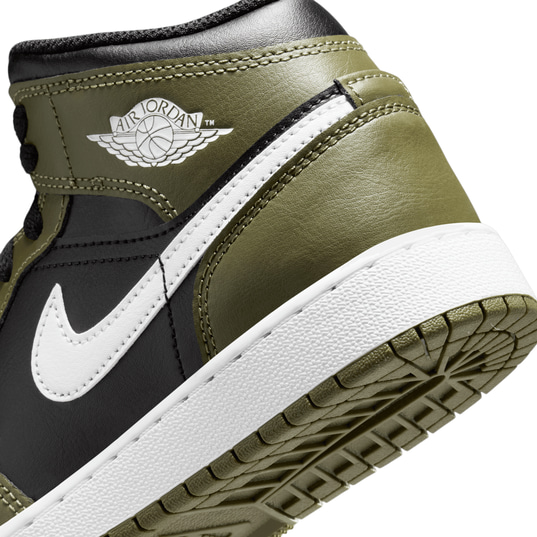 Olive jordan 1 mid best sale
