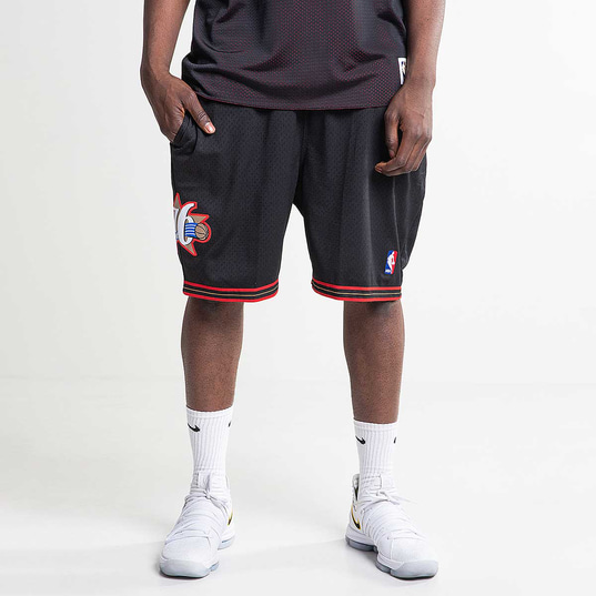Black 76ers shorts 2025