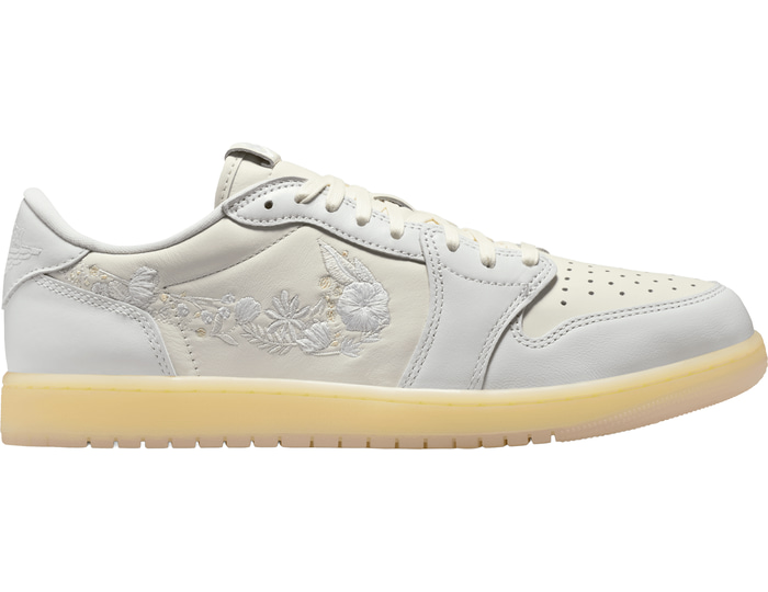Jordan White Air 1 Retro Low Og Rabbit Floral Swoosh C100