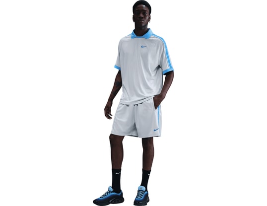 Produktgalerie, 1 of 5, Nike Solo Swoosh Short Schwarz F025