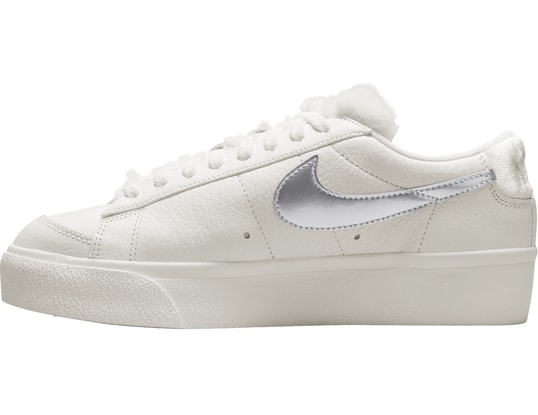 Nike Footwear Nike Blazer Low Donna Italia Nike WMNS BLAZER LOW '77 JUMBO  Black Scarpe Sneakers Basse Donna