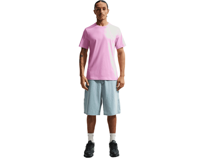 Nike Purple Sportwear Club T-Shirt Small