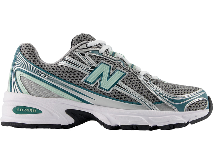 New Balance Silver 740