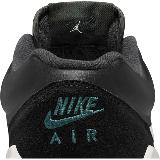 Kjøp STADIUM 90 for N/A 0.0 på KICKZ.com!