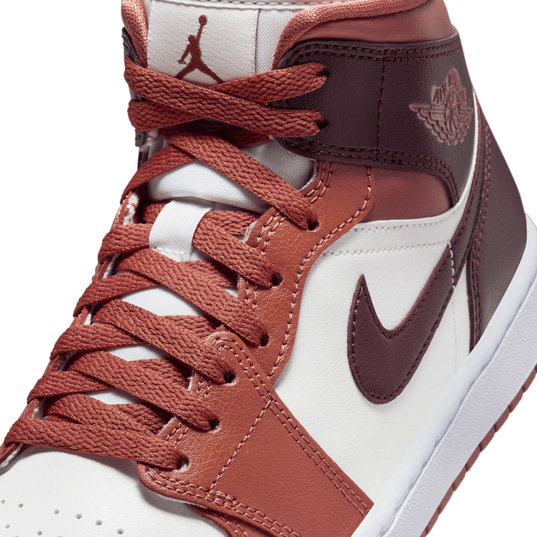 Jordan 1 mid white rose gold deals