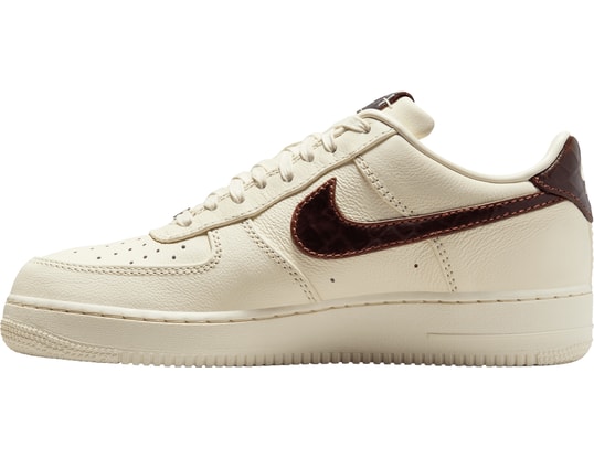 Nike Air Force '07 sail brown Beige K001 129,95 € Nu bij