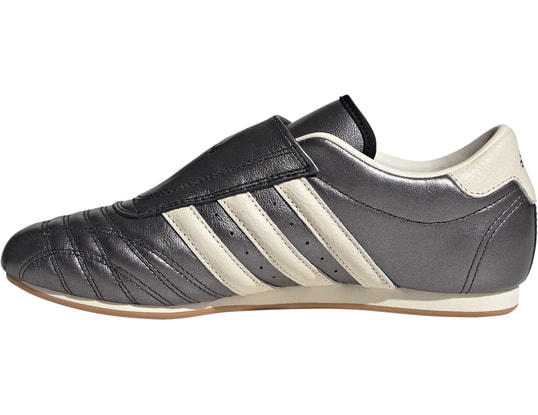 スニーカー adidas Taekwondo Sneaker Adidas - WMNS Taekwondo Sneaker in Silver Metallic & Core
