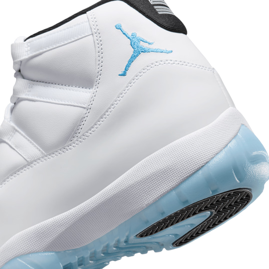 Jordan 11 retro blue legend online
