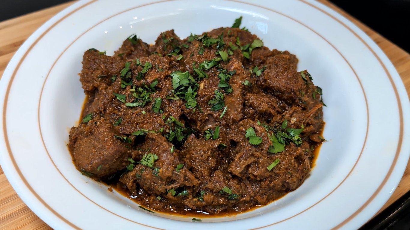 Burmese Indian curry beef